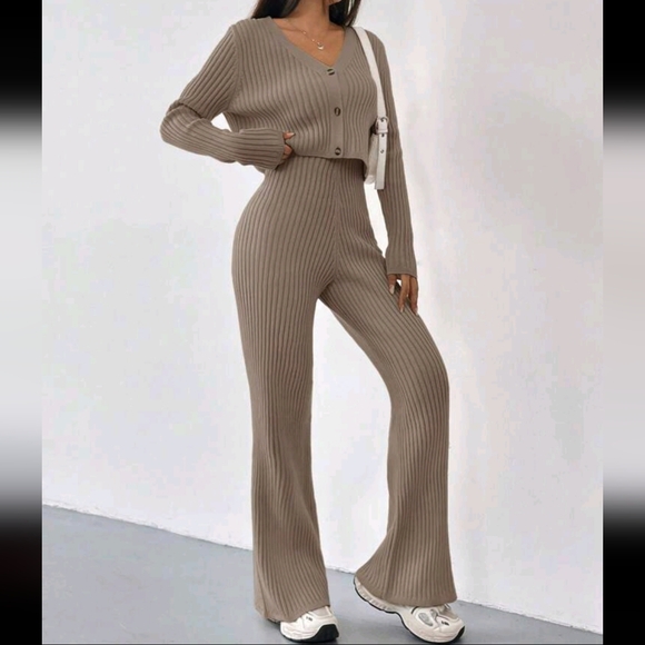 Autumn And Winter 2pcs/Set Women V-Neck Button Decor Contrast Color - Picture 2 of 4